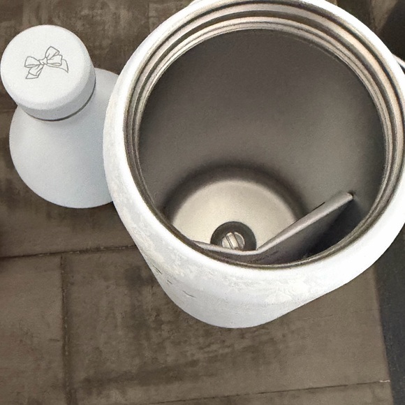 Stanley Pastel Blue Floral Bottle - Picture 8 of 8